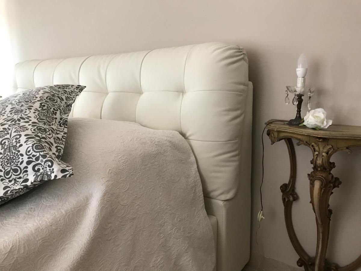 Bed and Breakfast Fleur Blanche Verona Esterno foto