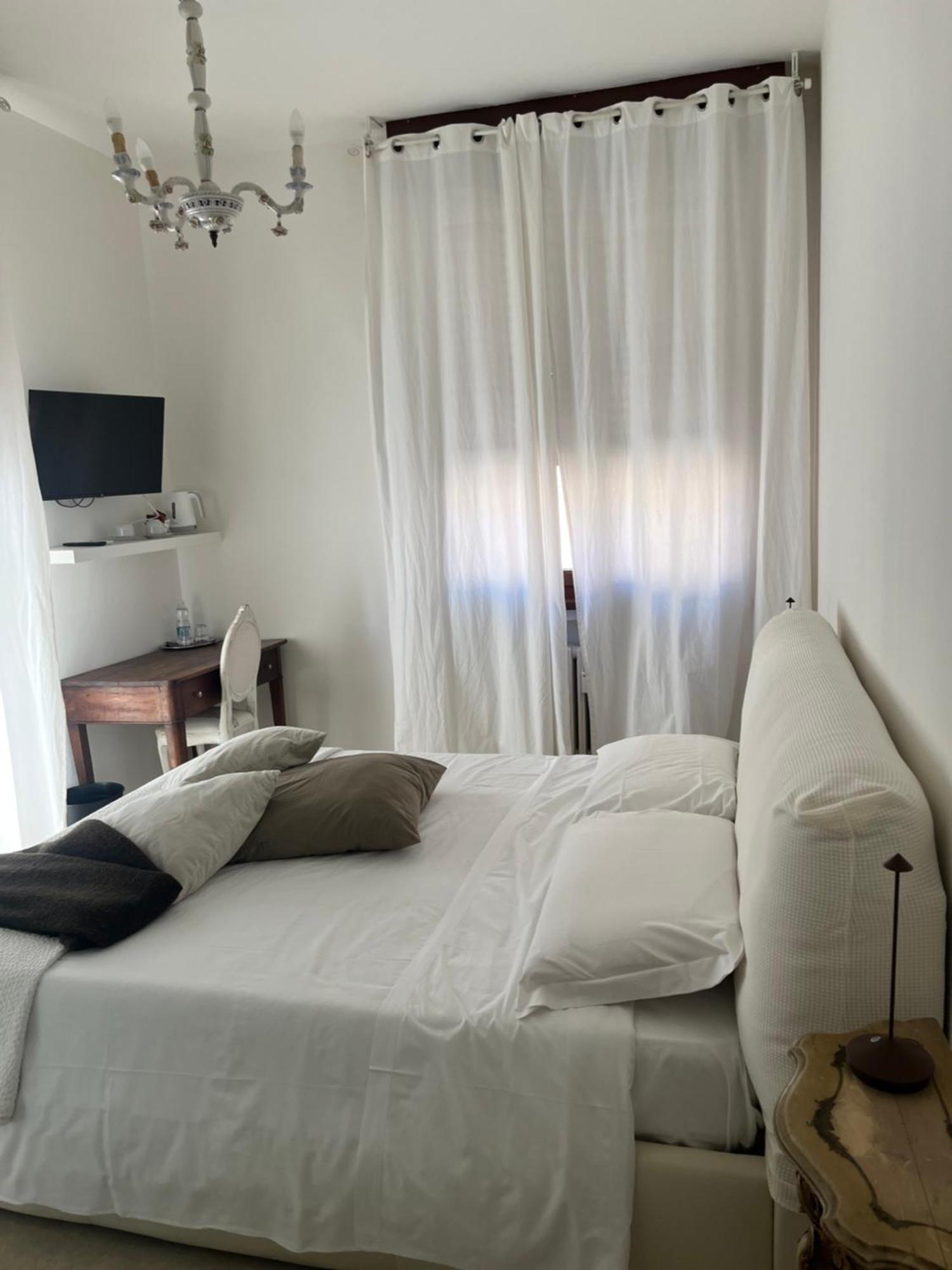 Bed and Breakfast Fleur Blanche Verona Esterno foto