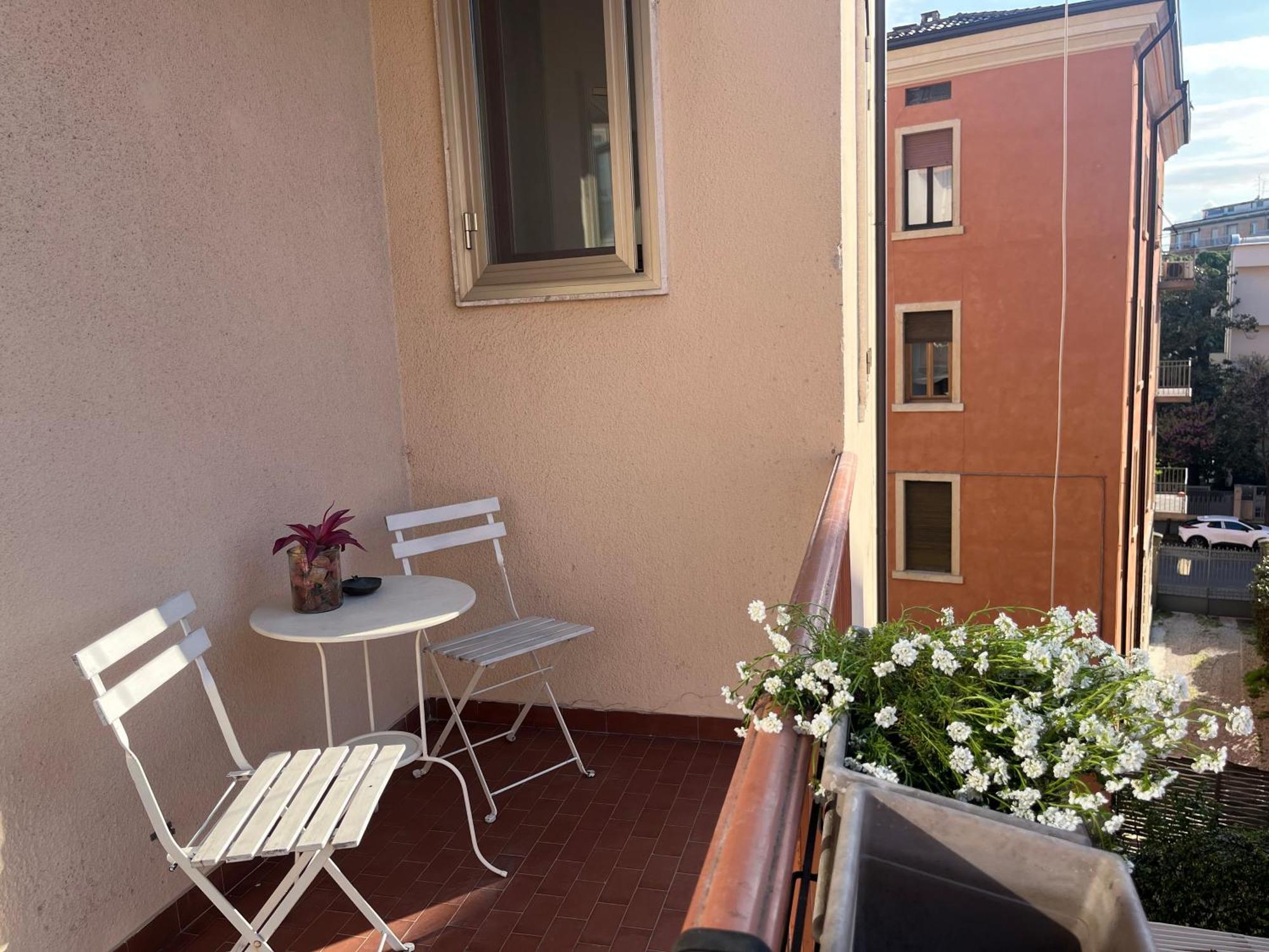 Bed and Breakfast Fleur Blanche Verona Esterno foto